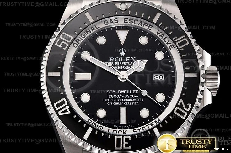 0719 ROLSD093 – Deep Sea Dweller Black Contemporary 1015